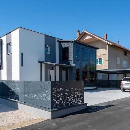 Hazam Apartmani Sanski Most Eksteriør billede
