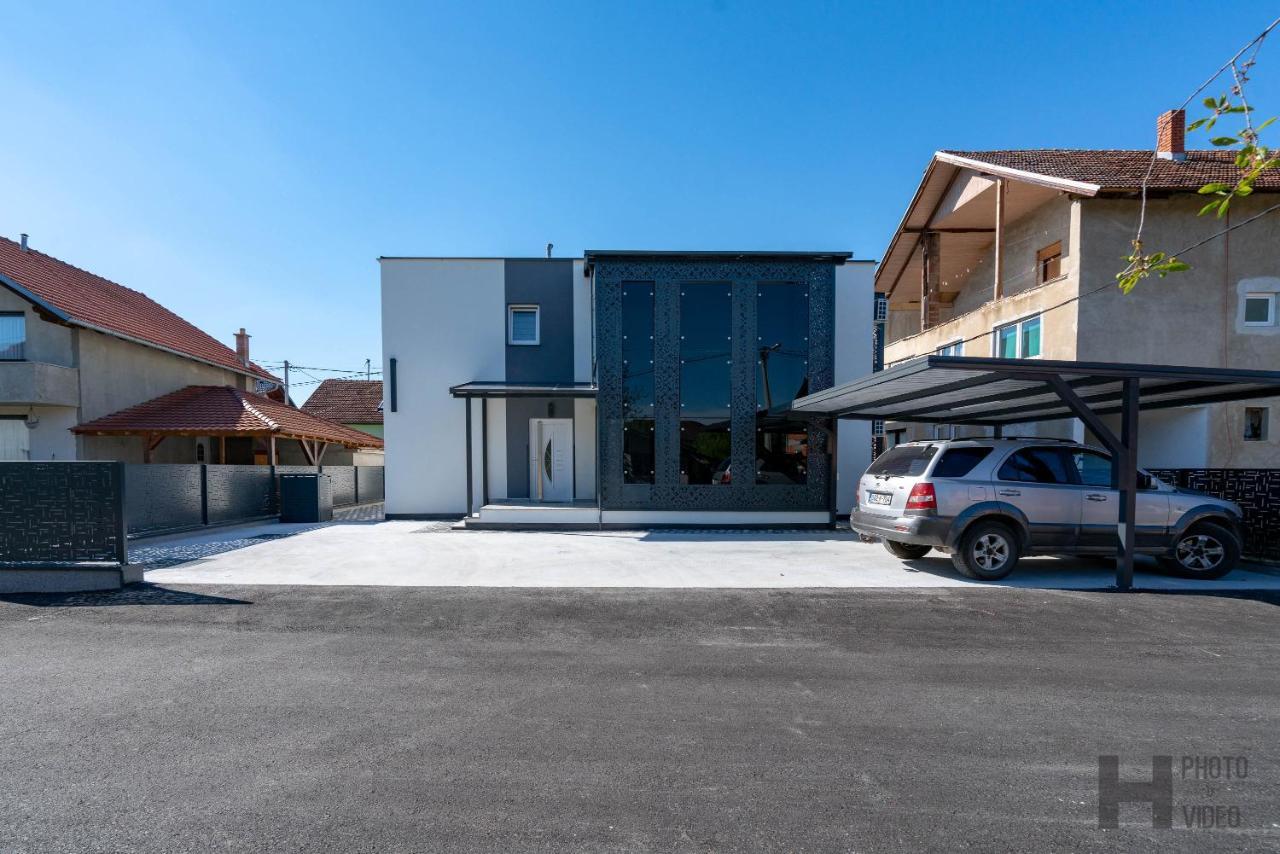 Hazam Apartmani Sanski Most Eksteriør billede